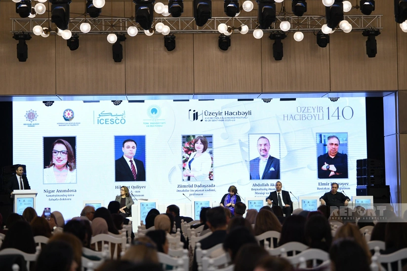 Üzeyir Hacıbəylinin irsi: Keçmişdən bu günə adlı Beynəlxalq Forumda panel müzakirə keçirilib