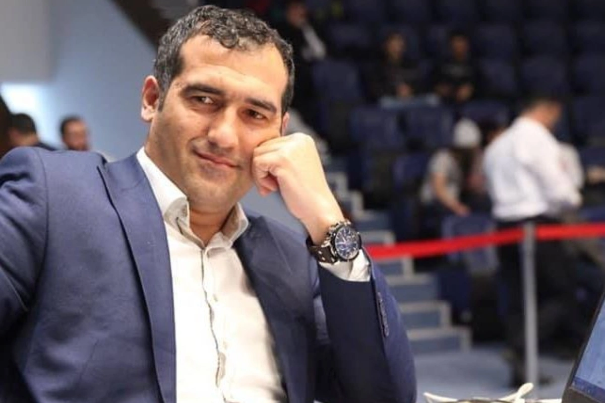 Tanınmış idman jurnalisti vəzifəsindən ayrıldı - Oxu.az