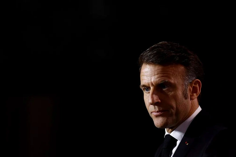 Makron istefa vermək niyyətində deyil