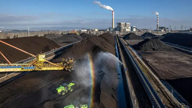 Kömür yandırıldığında ən çox istixana qazı buraxan fosil yanacaqdır.