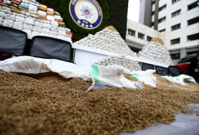 Polis əməliyyatlarında ələ keçirilmiş narkotik maddələr