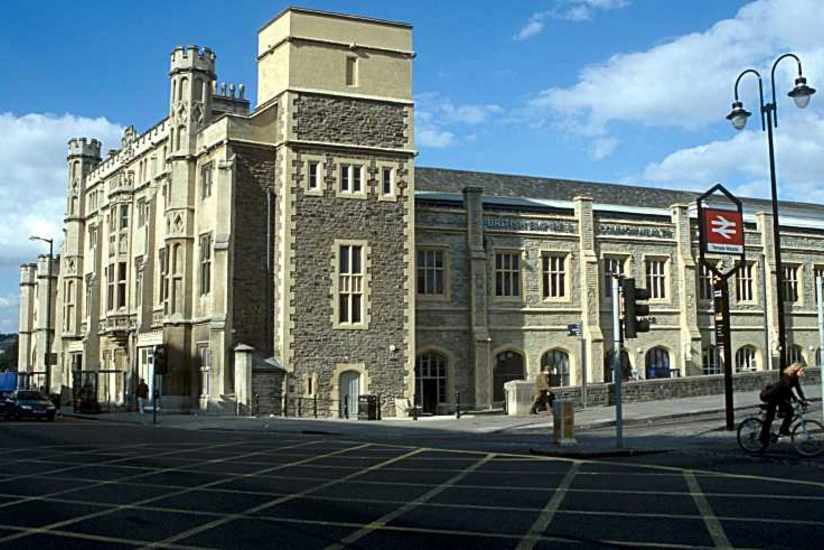 Britaniya muzeyindən 600-dən çox eksponat oğurlanıb