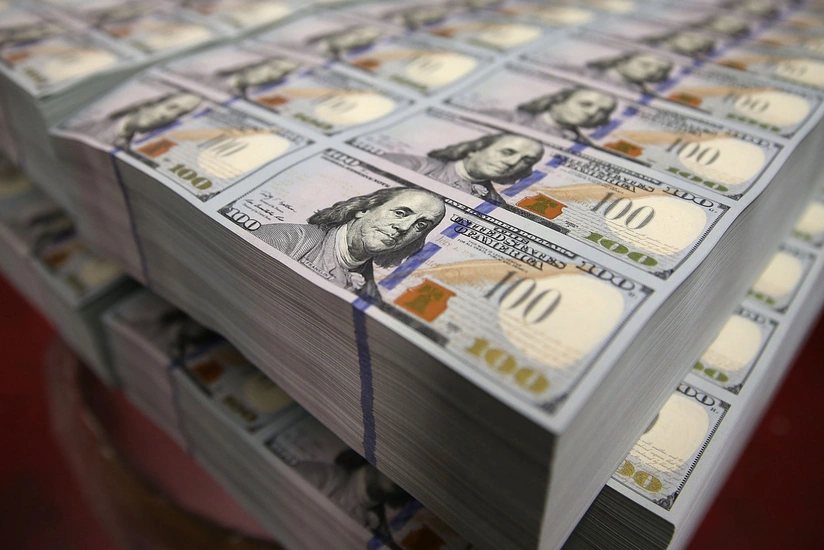 ARDNF-nin investisiya portfelində dolların payı 70 %-i keçib