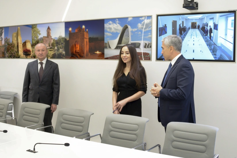 Leyla Əliyeva BMT-nin Cenevrə ofisində Azərbaycan otağı ilə tanış olub