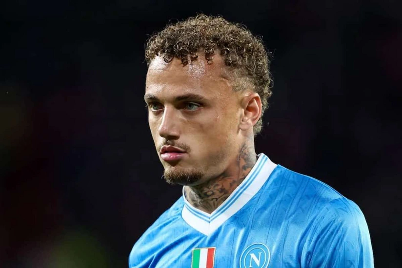 Qalatasaray niderlandlı futbolçu ilə maraqlanır