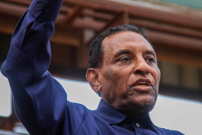 Sudanın Baş naziri hökumətin Xartuma qayıdacağını elan edib