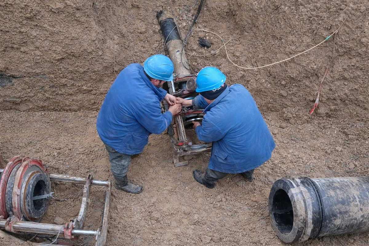 ADSEA: Zabrat qəsəbəsindəki su xəttində qəza aradan qaldırılıb