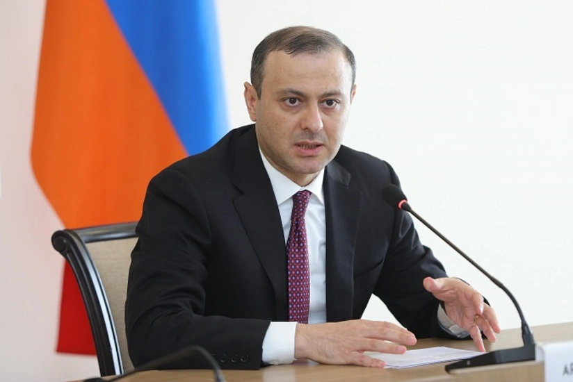 Armen Qriqoryan Azərbaycanın vətəndaş cəmiyyətinin nümayəndələri ilə görüşüb