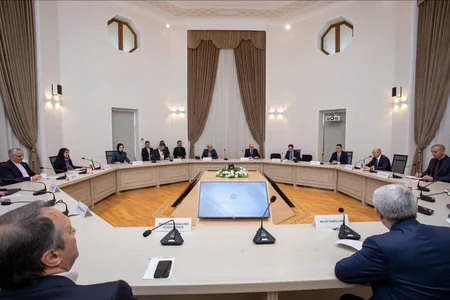 Azərbaycan və İran elektrik enerjisinin ixracını müzakirə edib