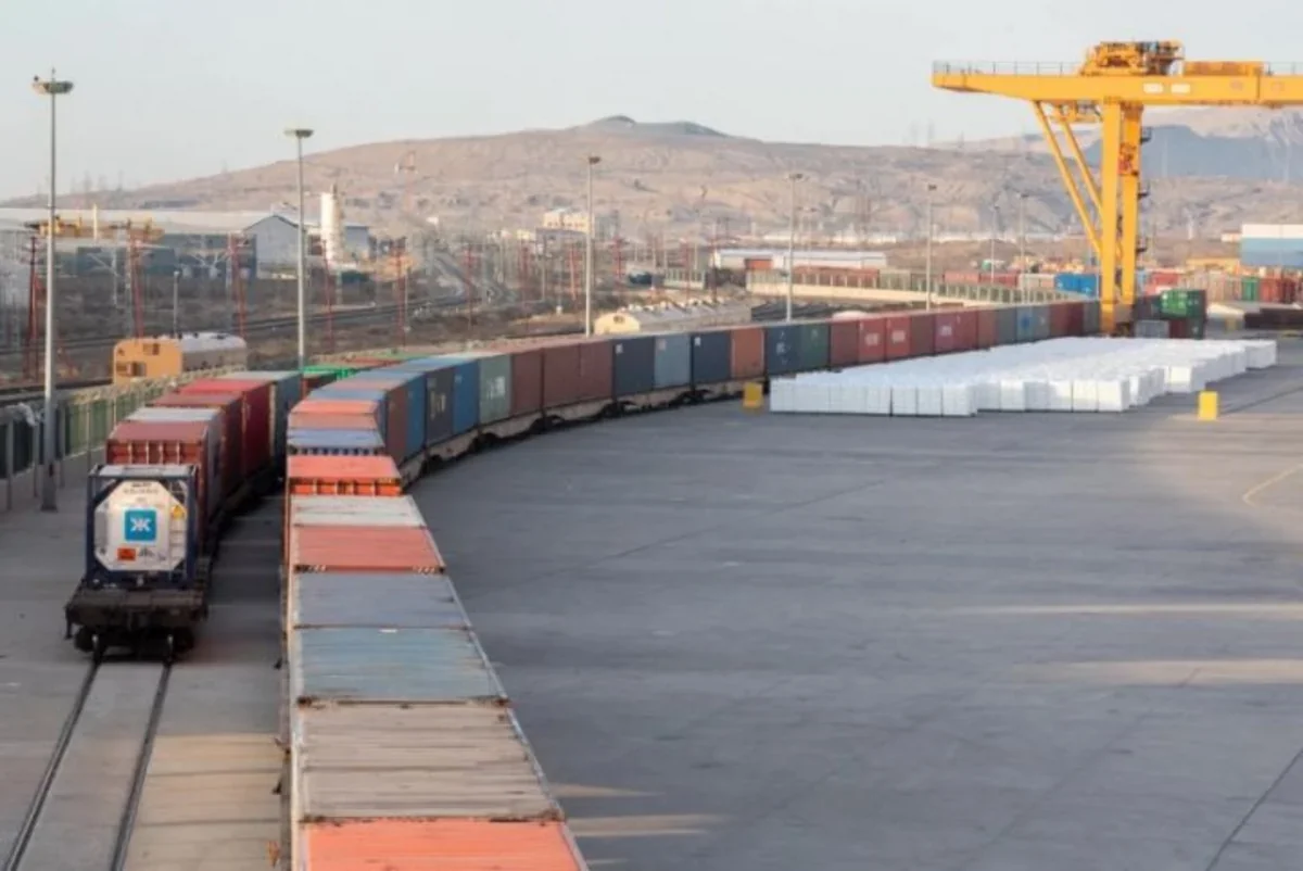 Azərbaycanda ötən ay dəmir yolu ilə 1 milyon tondan çox yük daşınıb