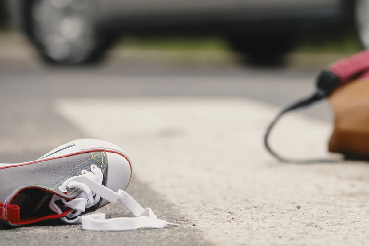 Binəqədidə yol qəzası nəticəsində avtomobildə sıxılı vəziyyətdə qalan qadın xilas edilib