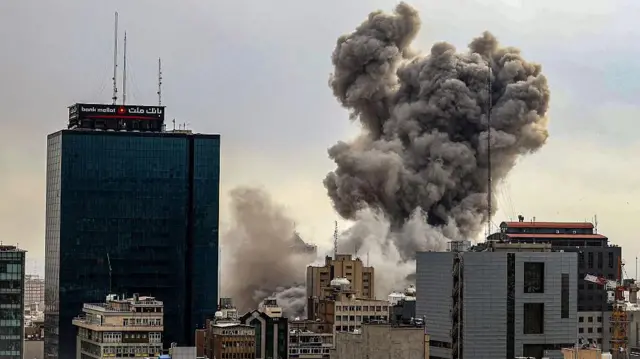 ABŞ və İsrailin İrana qarşı müharibəsi Tehrana hücumlarla başladı.
