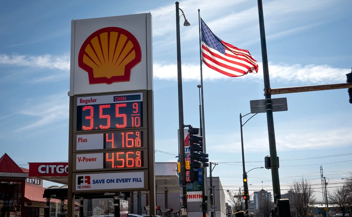 Benzinin qiymət artımı amerikalıları elektromobillərlə daha çox maraqlanmağa məcbur edir