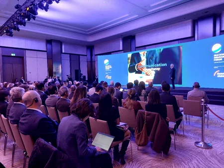 İstanbulda İpək Yolu Sığorta Forumu keçirilir