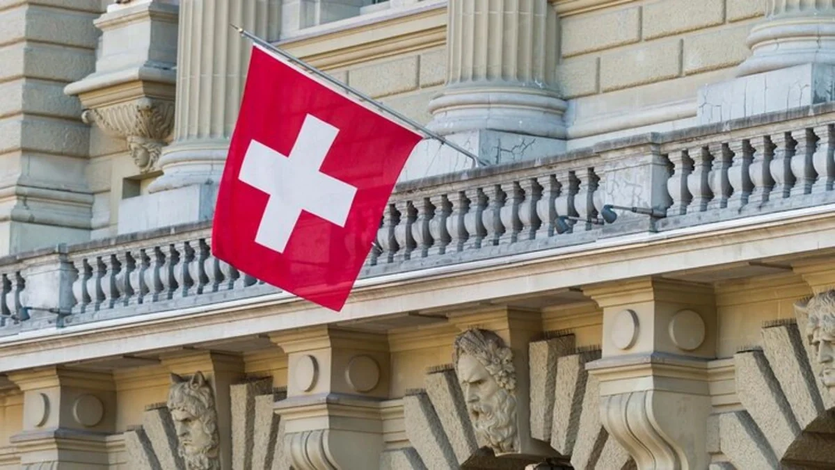 İsveçrə İranla müharibəyə görə ABŞ kəşfiyyat təyyarələrinin ərazisindən uçuşuna icazə verməyib