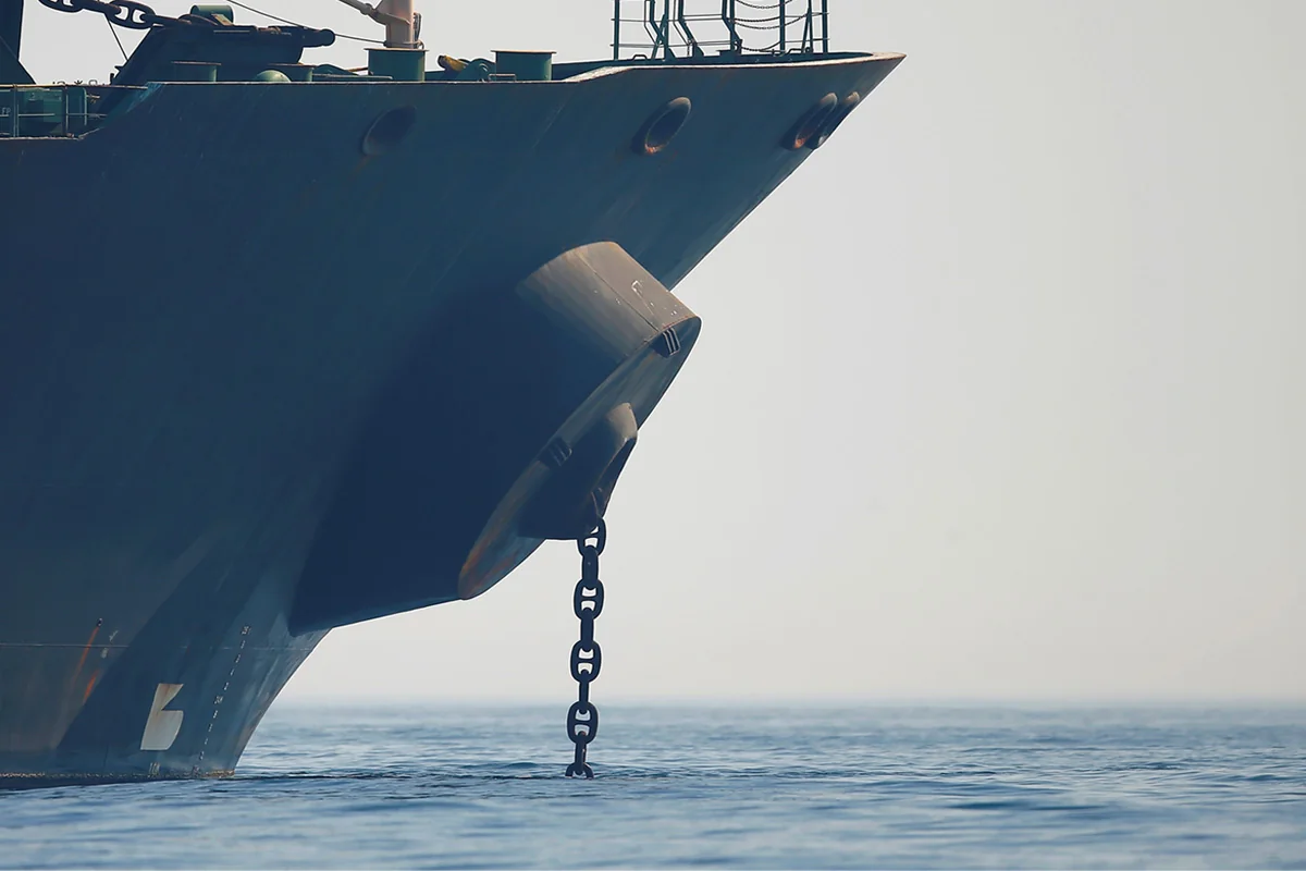 KİV: Təxminən 150 tanker Fars körfəzi ölkələrinin sahillərində lövbər salıb