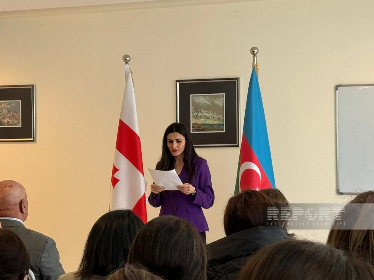 Marneulidə azərbaycandilli məktəblərin problemləri müzakirə olunub