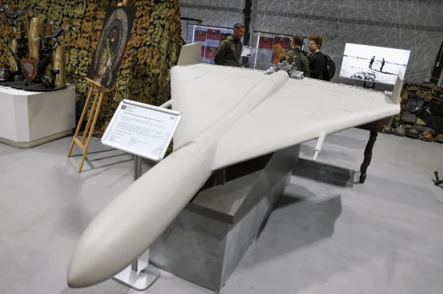 Fotoda — "Geran‑2" dronu, 2026‑cı ilin fevralında Moskvaətrafı "Patriot" parkında keçirilən sərgidə nümayiş etdirilir.