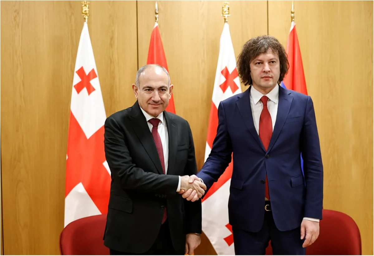 Paşinyanla Kobaxidze Cənubi Qafqazda sülhün və sabitliyin möhkəmləndirilməsini müzakirə ediblər