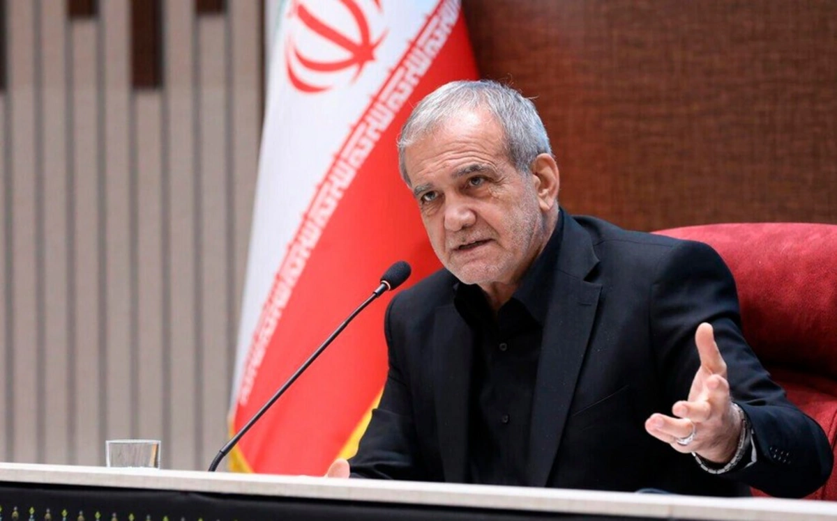 Pezeşkian Hörmüz boğazının hansı ölkələr üçün bağlandığını açıqlayıb