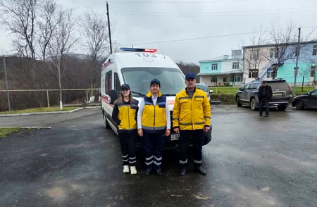 Xocavənd və Xocalıya yola salınan köç karvanını təcili tibbi yardım briqadaları müşayiət edib