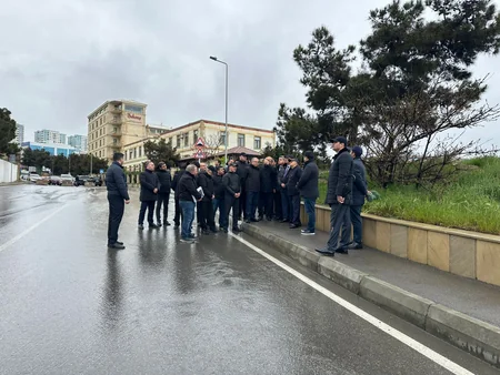 Abşeronun icra başçısı yağışın problem yaratdığı ərazilərdə sakinlərlə görüşüb