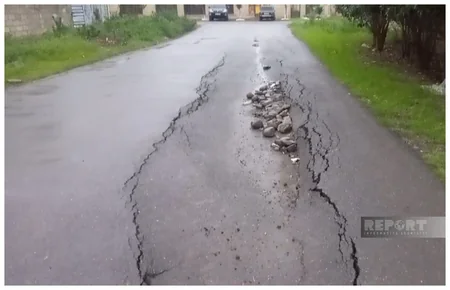 Cəlilabadda yolun bir hissəsi çöküb